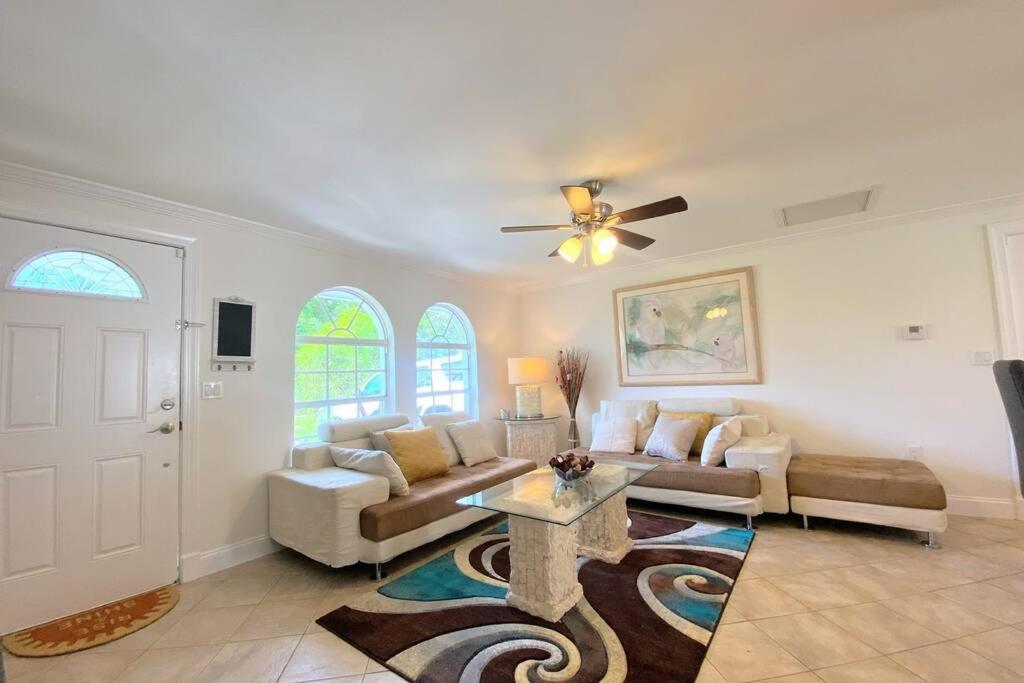 Cheerfull 4/Bed/ 3 Bath / Pool / Best Location North North Naples Exterior foto